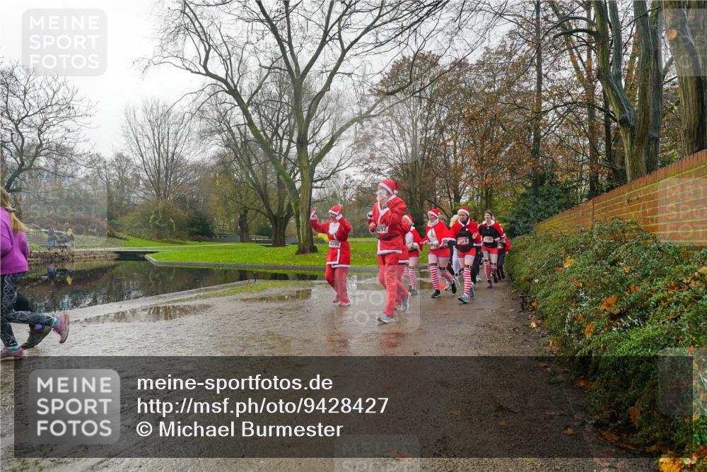07.12.2025 - St. Pauli X-Mass-Run No. 15 Michael Burmester http://msf.ph/oto/9428427 07.12.2025 11:44:07 Laufen 4295, 4297, 3709 meine-sportfotos.de