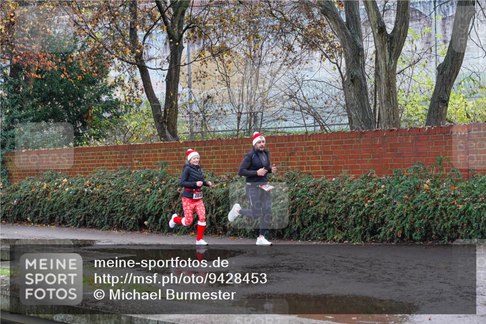 07.12.2025 - St. Pauli X-Mass-Run No. 15 Michael Burmester http://msf.ph/oto/9428453 07.12.2025 11:00:44 Laufen 2849 meine-sportfotos.de
