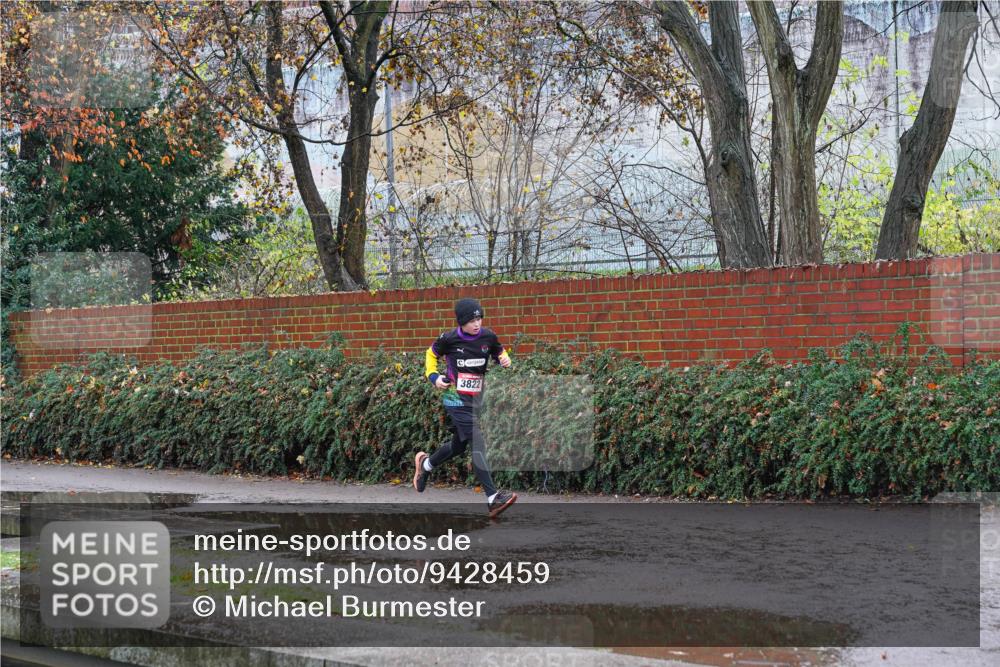 07.12.2025 - St. Pauli X-Mass-Run No. 15 Michael Burmester http://msf.ph/oto/9428459 07.12.2025 11:00:55 Laufen 3822 meine-sportfotos.de