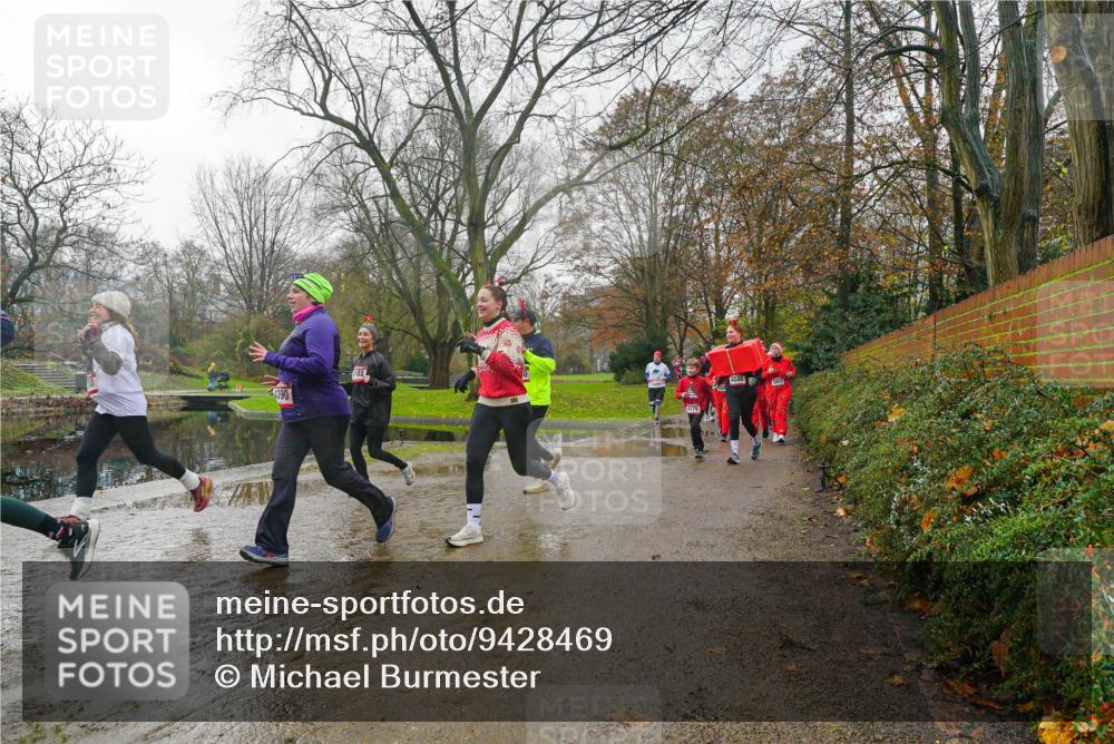 07.12.2025 - St. Pauli X-Mass-Run No. 15 Michael Burmester http://msf.ph/oto/9428469 07.12.2025 11:44:21 Laufen 4390 meine-sportfotos.de