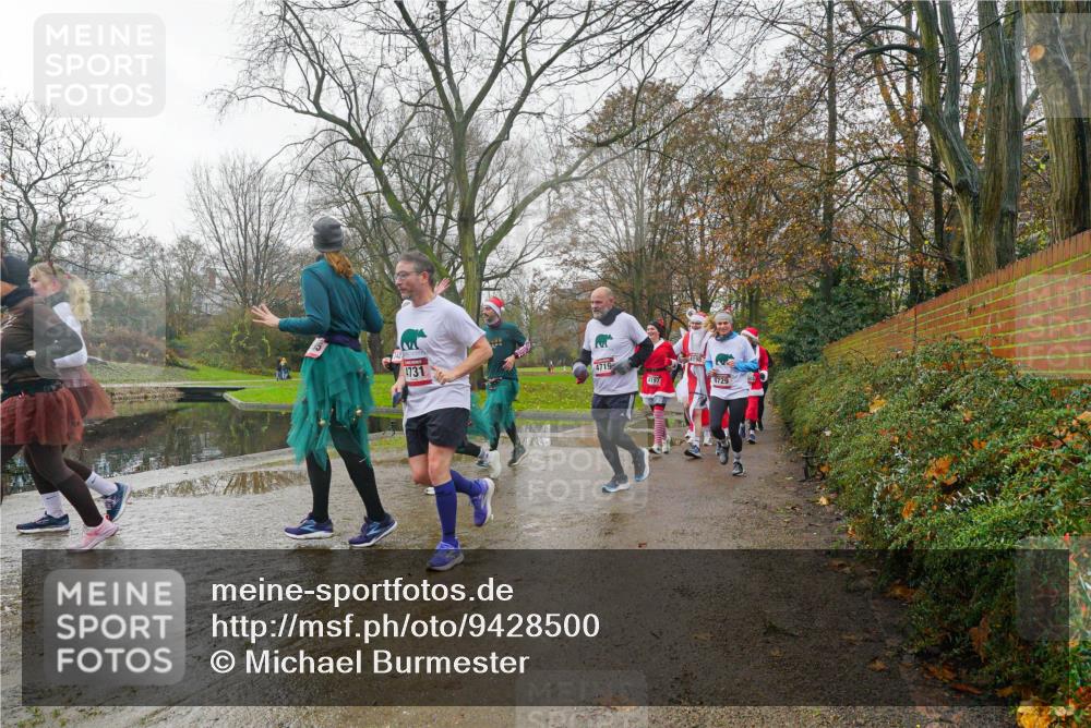 07.12.2025 - St. Pauli X-Mass-Run No. 15 Michael Burmester http://msf.ph/oto/9428500 07.12.2025 11:44:31 Laufen 4731, 4719, 4197, 4729 meine-sportfotos.de
