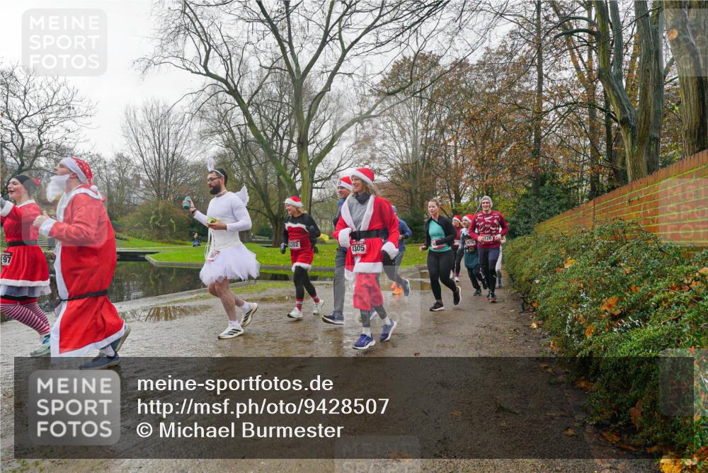 07.12.2025 - St. Pauli X-Mass-Run No. 15 Michael Burmester http://msf.ph/oto/9428507 07.12.2025 11:44:34 Laufen 97, 302, 120, 4305, 4076 meine-sportfotos.de