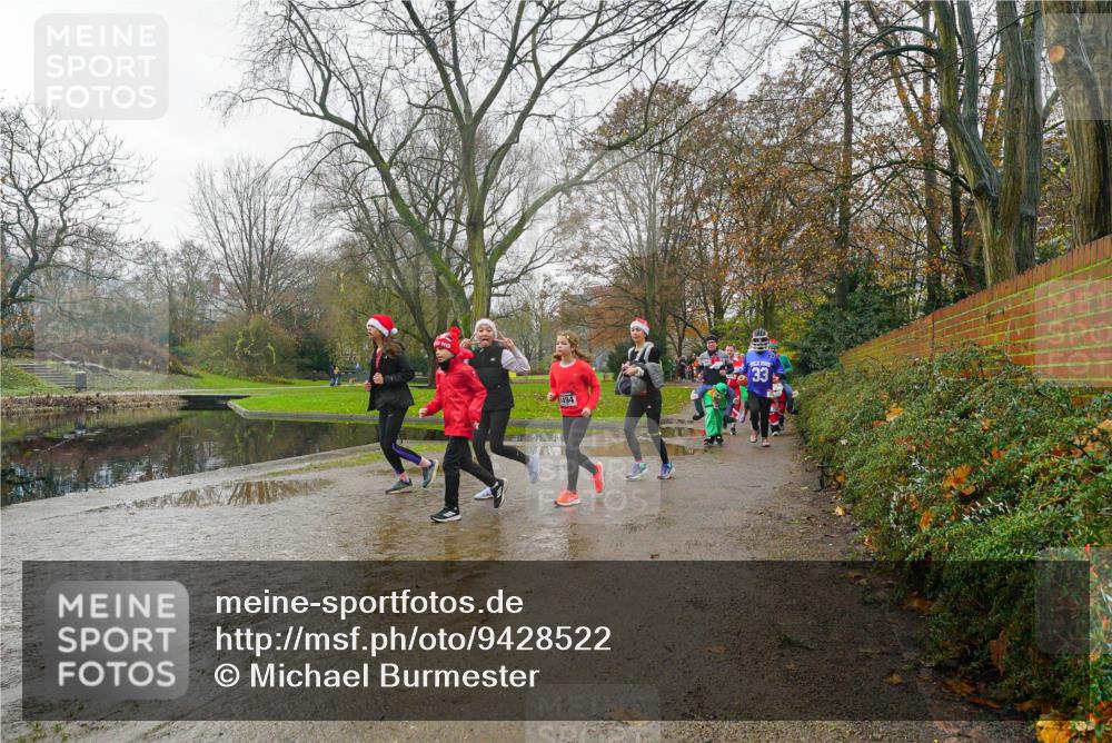 07.12.2025 - St. Pauli X-Mass-Run No. 15 Michael Burmester http://msf.ph/oto/9428522 07.12.2025 11:44:39 Laufen 1494, 33 meine-sportfotos.de