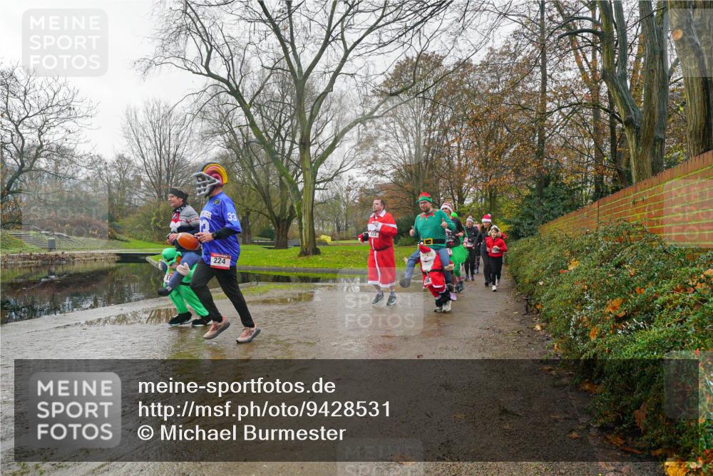 07.12.2025 - St. Pauli X-Mass-Run No. 15 Michael Burmester http://msf.ph/oto/9428531 07.12.2025 11:44:42 Laufen 224, 33 meine-sportfotos.de