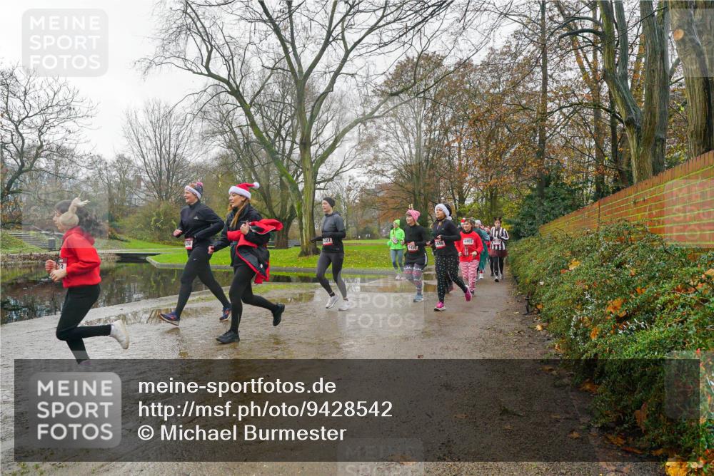 07.12.2025 - St. Pauli X-Mass-Run No. 15 Michael Burmester http://msf.ph/oto/9428542 07.12.2025 11:44:46 Laufen 227, 4403 meine-sportfotos.de