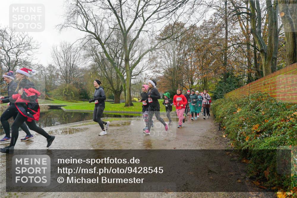 07.12.2025 - St. Pauli X-Mass-Run No. 15 Michael Burmester http://msf.ph/oto/9428545 07.12.2025 11:44:46 Laufen 446, 4403 meine-sportfotos.de