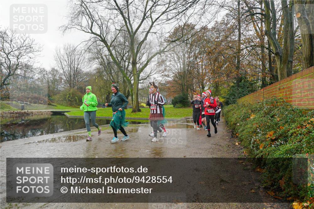 07.12.2025 - St. Pauli X-Mass-Run No. 15 Michael Burmester http://msf.ph/oto/9428554 07.12.2025 11:44:49 Laufen 3985, 4748 meine-sportfotos.de
