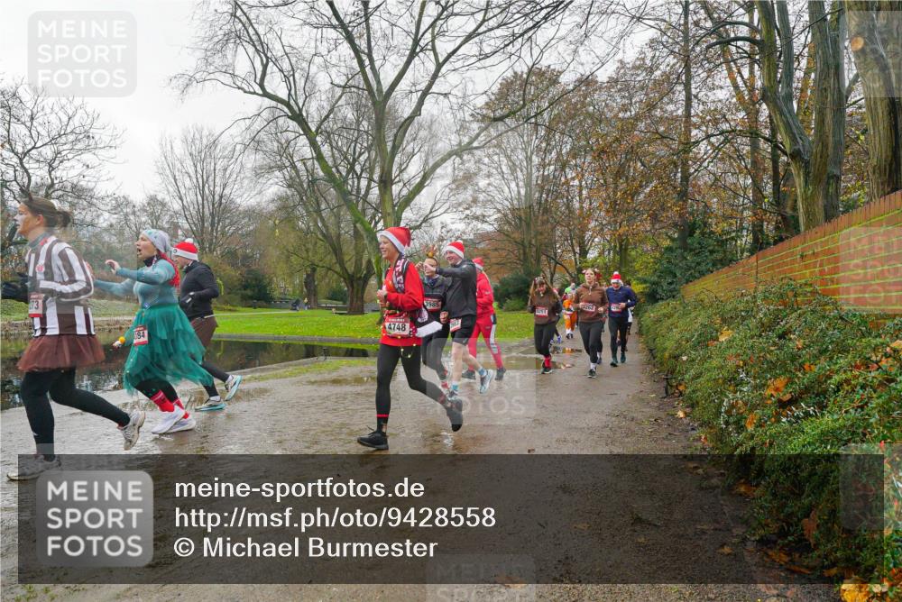 07.12.2025 - St. Pauli X-Mass-Run No. 15 Michael Burmester http://msf.ph/oto/9428558 07.12.2025 11:44:51 Laufen 73, 3985, 1262, 4748, 184 meine-sportfotos.de