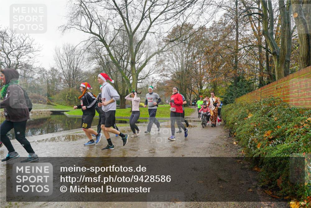 07.12.2025 - St. Pauli X-Mass-Run No. 15 Michael Burmester http://msf.ph/oto/9428586 07.12.2025 11:45:00 Laufen 69, 4786, 1244 meine-sportfotos.de
