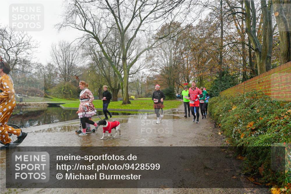 07.12.2025 - St. Pauli X-Mass-Run No. 15 Michael Burmester http://msf.ph/oto/9428599 07.12.2025 11:45:03 Laufen 3712 meine-sportfotos.de