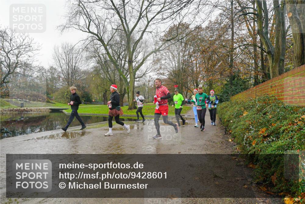 07.12.2025 - St. Pauli X-Mass-Run No. 15 Michael Burmester http://msf.ph/oto/9428601 07.12.2025 11:45:05 Laufen  meine-sportfotos.de