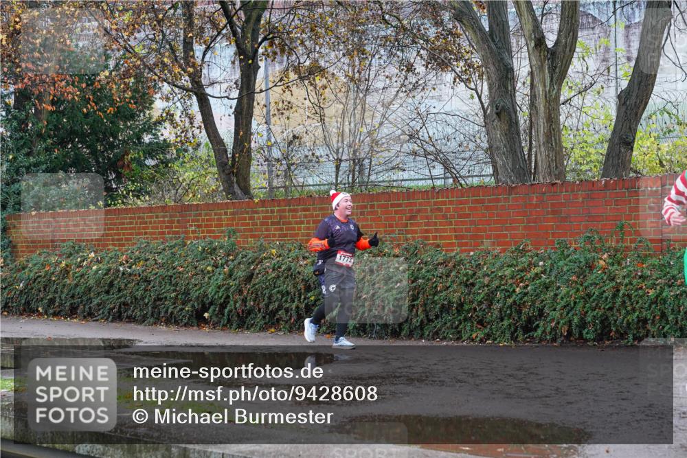 07.12.2025 - St. Pauli X-Mass-Run No. 15 Michael Burmester http://msf.ph/oto/9428608 07.12.2025 11:03:41 Laufen 1773 meine-sportfotos.de