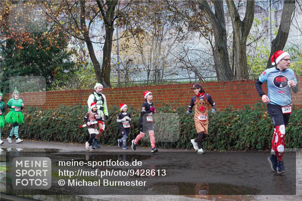 07.12.2025 - St. Pauli X-Mass-Run No. 15 Michael Burmester http://msf.ph/oto/9428613 07.12.2025 11:04:02 Laufen 241, 1919 meine-sportfotos.de