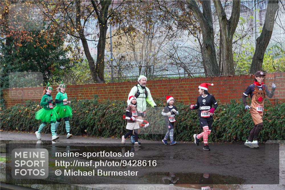 07.12.2025 - St. Pauli X-Mass-Run No. 15 Michael Burmester http://msf.ph/oto/9428616 07.12.2025 11:04:03 Laufen 17 meine-sportfotos.de