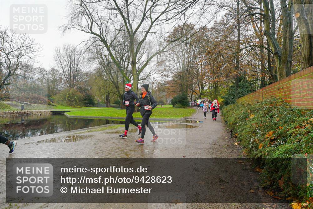 07.12.2025 - St. Pauli X-Mass-Run No. 15 Michael Burmester http://msf.ph/oto/9428623 07.12.2025 11:45:13 Laufen 141, 34 meine-sportfotos.de