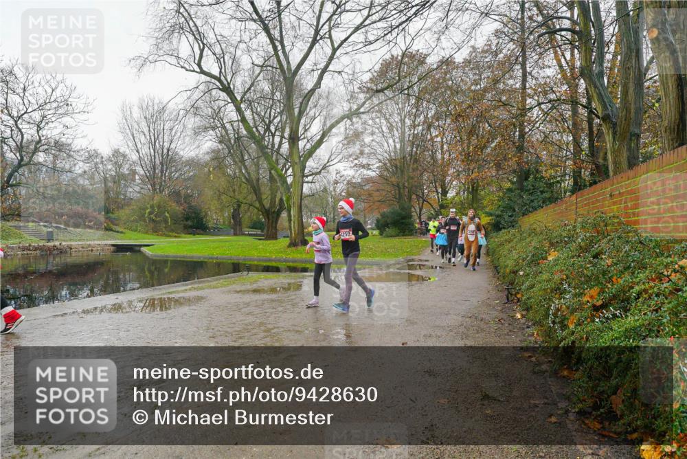 07.12.2025 - St. Pauli X-Mass-Run No. 15 Michael Burmester http://msf.ph/oto/9428630 07.12.2025 11:45:19 Laufen 4259 meine-sportfotos.de