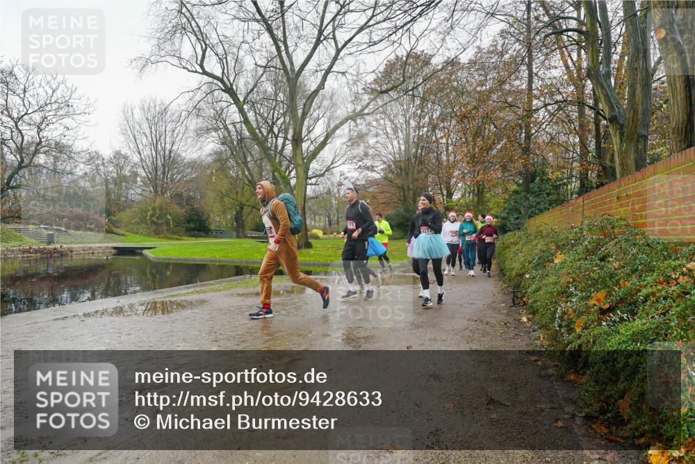 07.12.2025 - St. Pauli X-Mass-Run No. 15 Michael Burmester http://msf.ph/oto/9428633 07.12.2025 11:45:23 Laufen 4272 meine-sportfotos.de