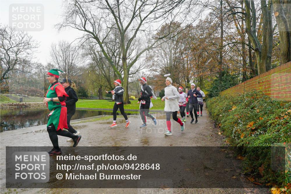 07.12.2025 - St. Pauli X-Mass-Run No. 15 Michael Burmester http://msf.ph/oto/9428648 07.12.2025 11:45:29 Laufen  meine-sportfotos.de