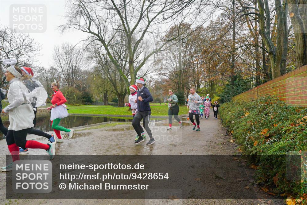 07.12.2025 - St. Pauli X-Mass-Run No. 15 Michael Burmester http://msf.ph/oto/9428654 07.12.2025 11:45:30 Laufen  meine-sportfotos.de