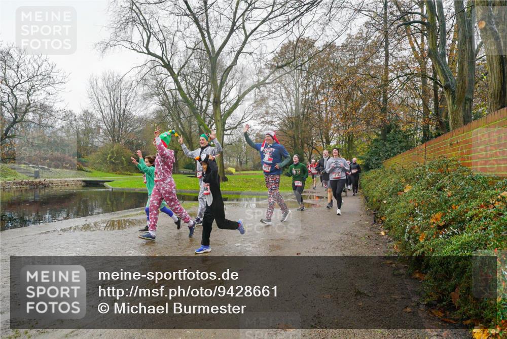 07.12.2025 - St. Pauli X-Mass-Run No. 15 Michael Burmester http://msf.ph/oto/9428661 07.12.2025 11:45:35 Laufen  meine-sportfotos.de