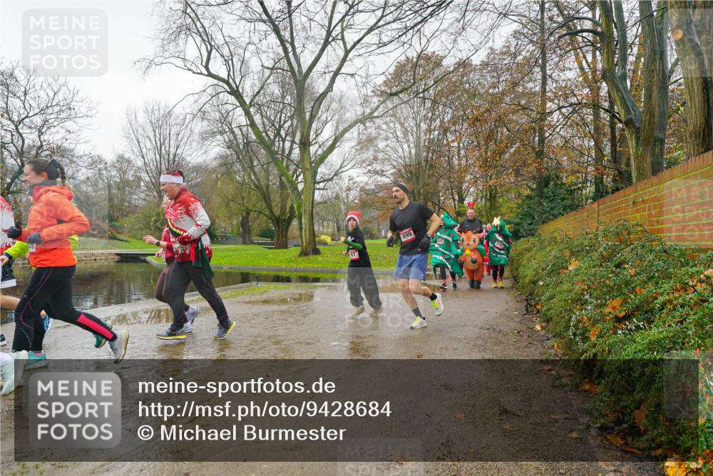 07.12.2025 - St. Pauli X-Mass-Run No. 15 Michael Burmester http://msf.ph/oto/9428684 07.12.2025 11:45:44 Laufen 87, 1899 meine-sportfotos.de