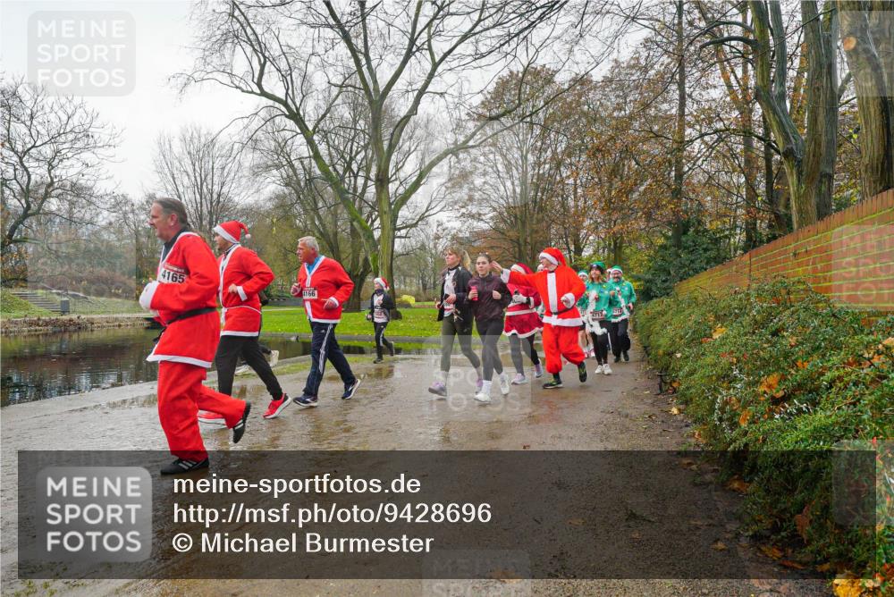 07.12.2025 - St. Pauli X-Mass-Run No. 15 Michael Burmester http://msf.ph/oto/9428696 07.12.2025 11:45:50 Laufen 4165, 4166, 4717, 4714 meine-sportfotos.de