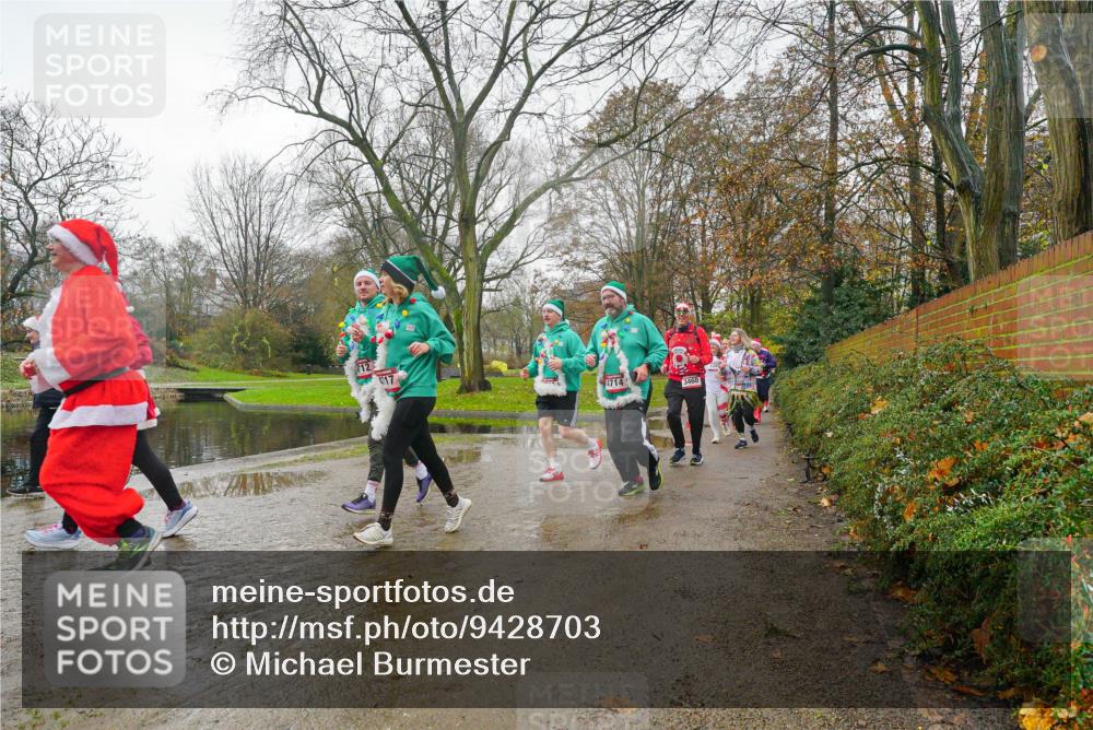 07.12.2025 - St. Pauli X-Mass-Run No. 15 Michael Burmester http://msf.ph/oto/9428703 07.12.2025 11:45:53 Laufen 12, 117, 4714, 3460 meine-sportfotos.de