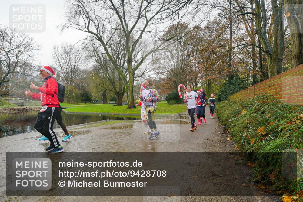07.12.2025 - St. Pauli X-Mass-Run No. 15 Michael Burmester http://msf.ph/oto/9428708 07.12.2025 11:45:55 Laufen 460, 1270 meine-sportfotos.de