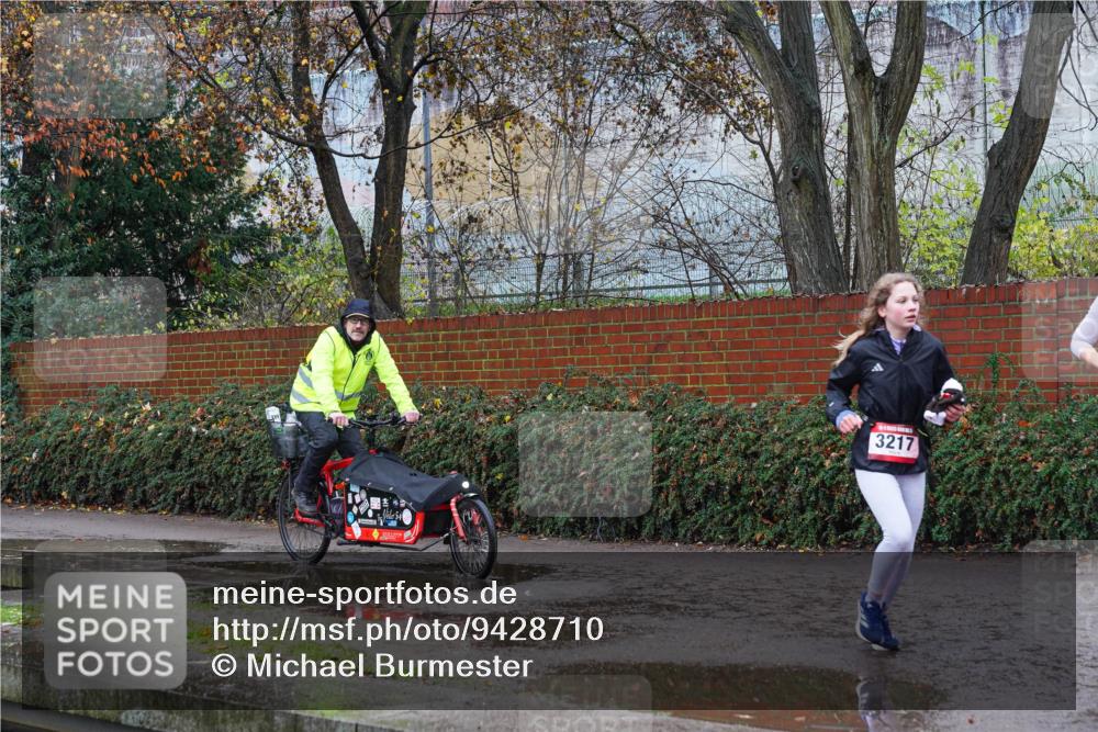 07.12.2025 - St. Pauli X-Mass-Run No. 15 Michael Burmester http://msf.ph/oto/9428710 07.12.2025 11:05:12 Laufen 3217 meine-sportfotos.de