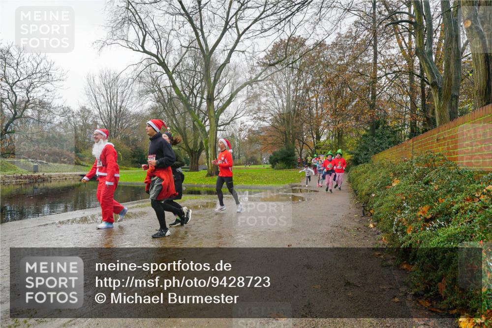 07.12.2025 - St. Pauli X-Mass-Run No. 15 Michael Burmester http://msf.ph/oto/9428723 07.12.2025 11:46:02 Laufen  meine-sportfotos.de