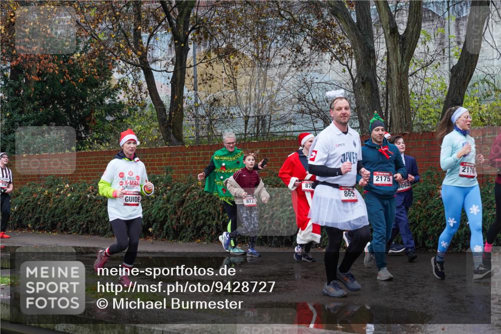 07.12.2025 - St. Pauli X-Mass-Run No. 15 Michael Burmester http://msf.ph/oto/9428727 07.12.2025 11:05:27 Laufen 872, 87, 865, 2175, 8092, 2176 meine-sportfotos.de
