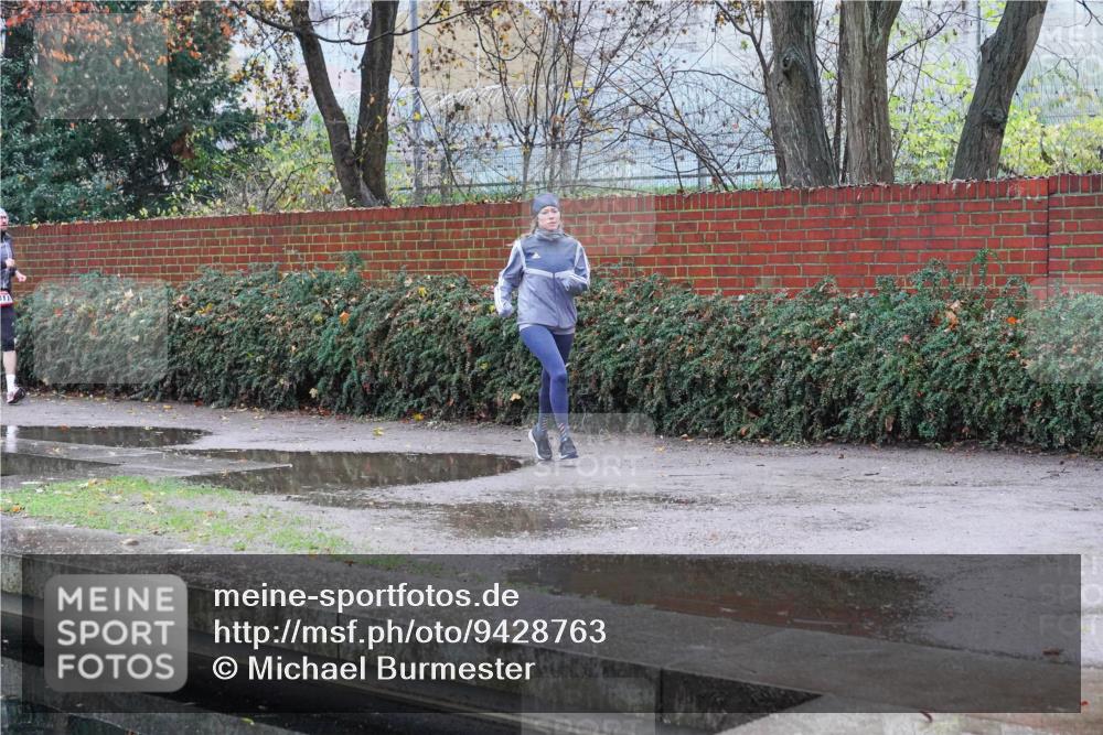 07.12.2025 - St. Pauli X-Mass-Run No. 15 Michael Burmester http://msf.ph/oto/9428763 07.12.2025 09:37:22 Laufen  meine-sportfotos.de