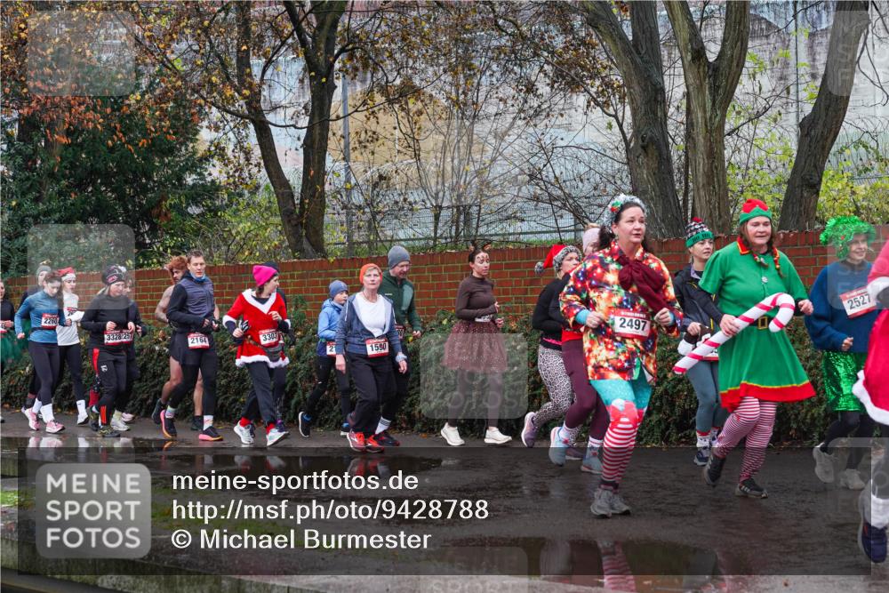 07.12.2025 - St. Pauli X-Mass-Run No. 15 Michael Burmester http://msf.ph/oto/9428788 07.12.2025 11:06:05 Laufen 2260, 3328, 257, 2164, 3303, 1550, 2497, 2527 meine-sportfotos.de