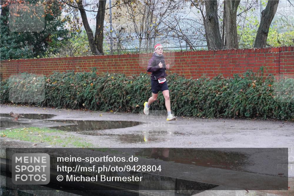07.12.2025 - St. Pauli X-Mass-Run No. 15 Michael Burmester http://msf.ph/oto/9428804 07.12.2025 09:38:03 Laufen 3684 meine-sportfotos.de