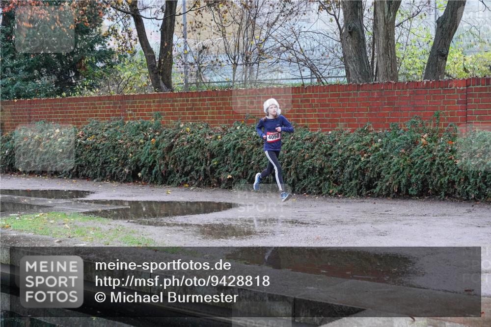 07.12.2025 - St. Pauli X-Mass-Run No. 15 Michael Burmester http://msf.ph/oto/9428818 07.12.2025 09:38:13 Laufen 4050 meine-sportfotos.de