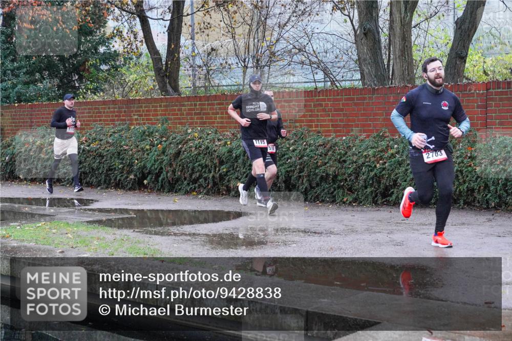 07.12.2025 - St. Pauli X-Mass-Run No. 15 Michael Burmester http://msf.ph/oto/9428838 07.12.2025 09:38:50 Laufen 1113, 1115, 518, 2703 meine-sportfotos.de