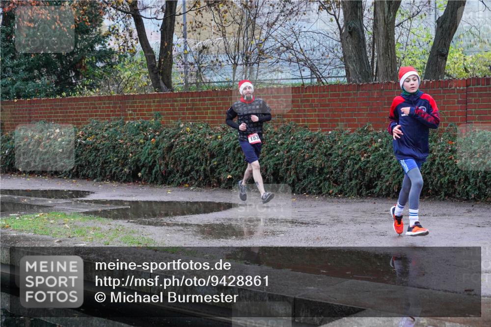 07.12.2025 - St. Pauli X-Mass-Run No. 15 Michael Burmester http://msf.ph/oto/9428861 07.12.2025 09:39:10 Laufen  meine-sportfotos.de