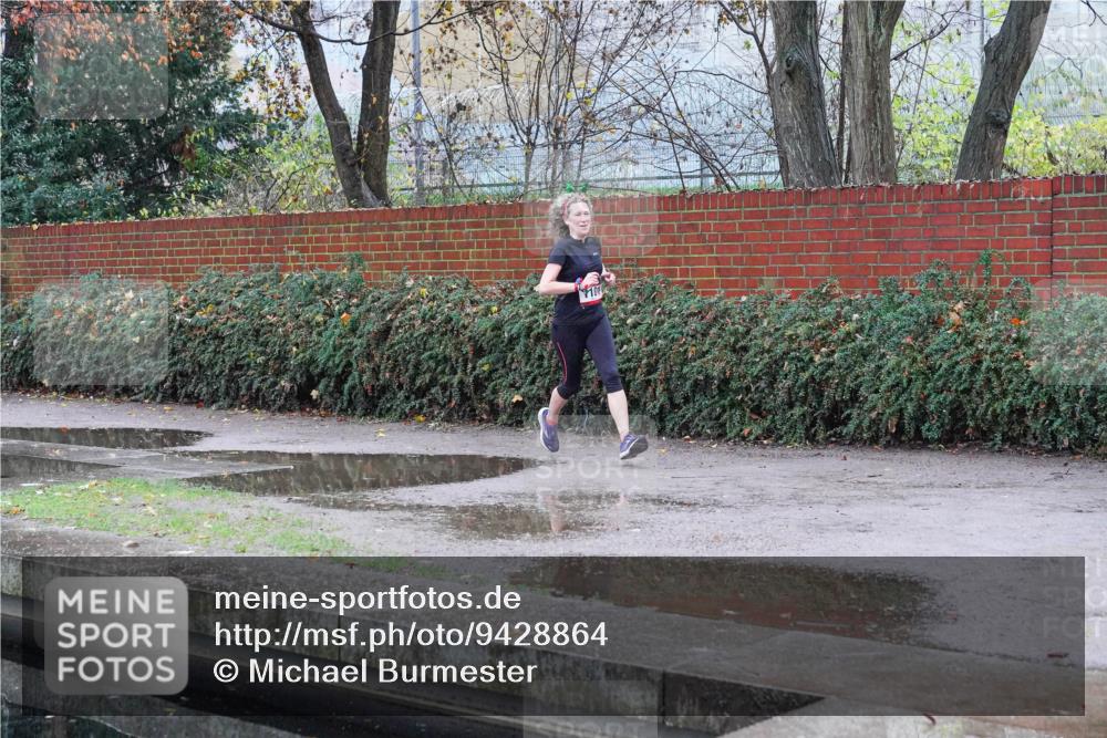 07.12.2025 - St. Pauli X-Mass-Run No. 15 Michael Burmester http://msf.ph/oto/9428864 07.12.2025 09:39:13 Laufen 101 meine-sportfotos.de