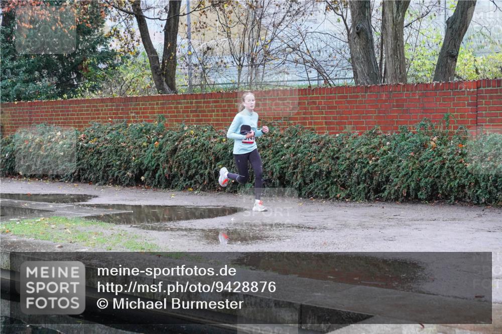 07.12.2025 - St. Pauli X-Mass-Run No. 15 Michael Burmester http://msf.ph/oto/9428876 07.12.2025 09:39:30 Laufen  meine-sportfotos.de