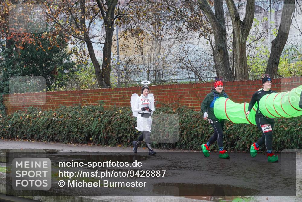 07.12.2025 - St. Pauli X-Mass-Run No. 15 Michael Burmester http://msf.ph/oto/9428887 07.12.2025 11:07:08 Laufen 2412, 340 meine-sportfotos.de