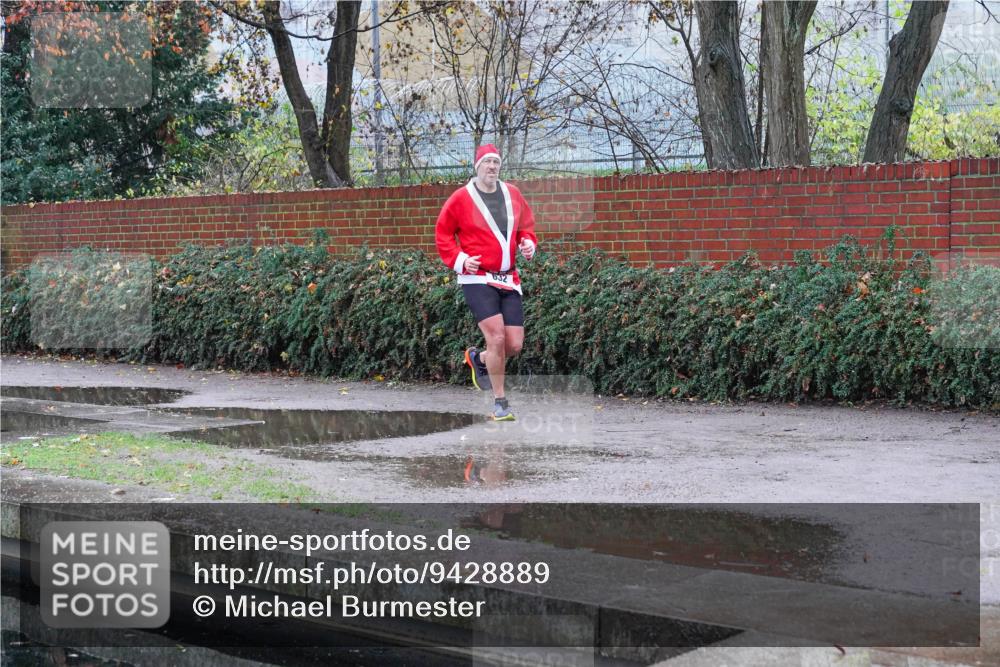 07.12.2025 - St. Pauli X-Mass-Run No. 15 Michael Burmester http://msf.ph/oto/9428889 07.12.2025 09:39:50 Laufen 632 meine-sportfotos.de