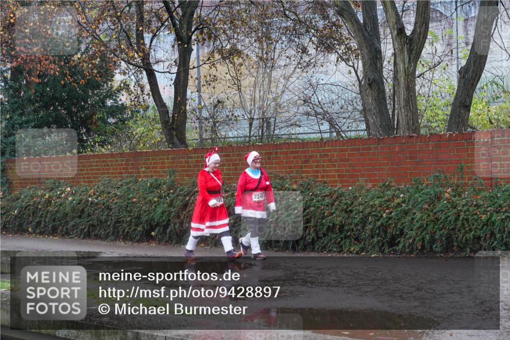 07.12.2025 - St. Pauli X-Mass-Run No. 15 Michael Burmester http://msf.ph/oto/9428897 07.12.2025 11:10:07 Laufen 2246 meine-sportfotos.de