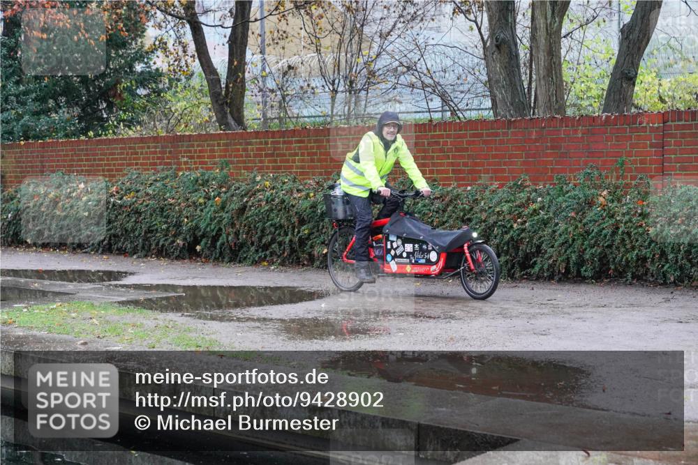 07.12.2025 - St. Pauli X-Mass-Run No. 15 Michael Burmester http://msf.ph/oto/9428902 07.12.2025 09:39:59 Laufen  meine-sportfotos.de