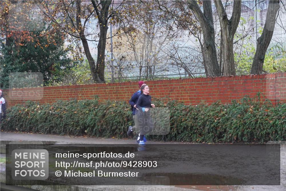 07.12.2025 - St. Pauli X-Mass-Run No. 15 Michael Burmester http://msf.ph/oto/9428903 07.12.2025 11:10:56 Laufen  meine-sportfotos.de