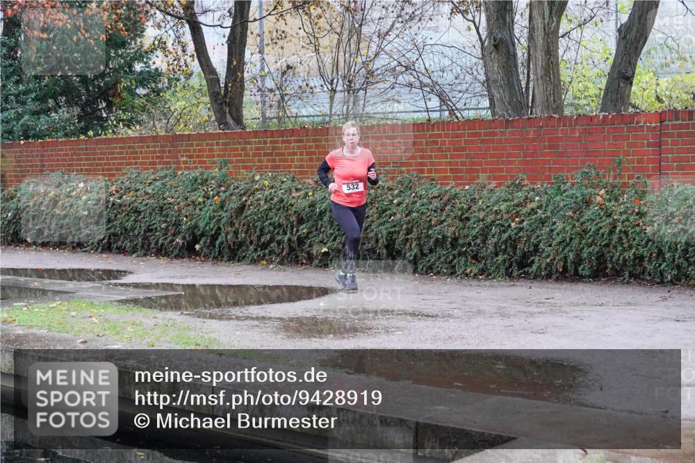 07.12.2025 - St. Pauli X-Mass-Run No. 15 Michael Burmester http://msf.ph/oto/9428919 07.12.2025 09:40:31 Laufen 532 meine-sportfotos.de