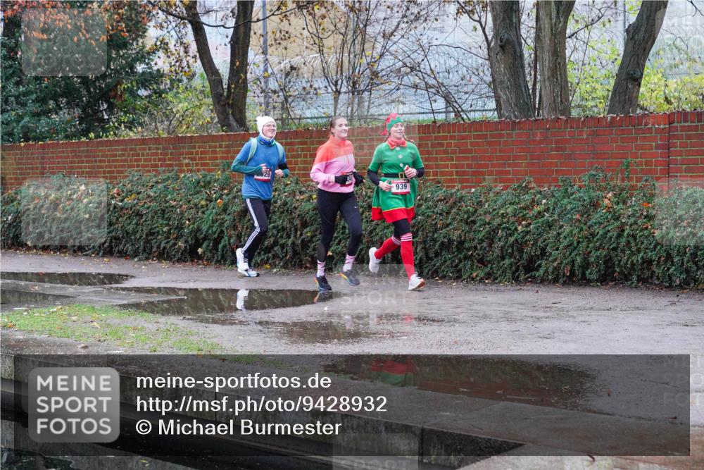 07.12.2025 - St. Pauli X-Mass-Run No. 15 Michael Burmester http://msf.ph/oto/9428932 07.12.2025 09:40:43 Laufen 939 meine-sportfotos.de