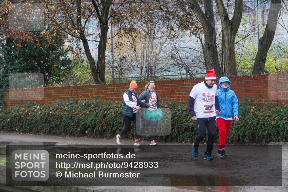 07.12.2025 - St. Pauli X-Mass-Run No. 15 Michael Burmester http://msf.ph/oto/9428933 07.12.2025 11:15:25 Laufen 482, 4831 meine-sportfotos.de
