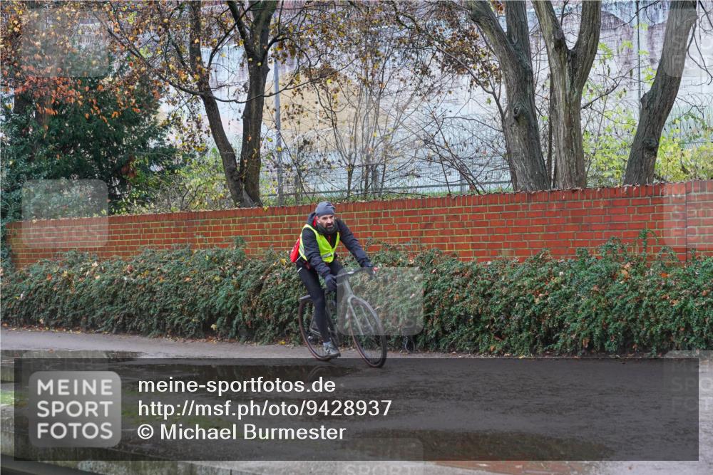 07.12.2025 - St. Pauli X-Mass-Run No. 15 Michael Burmester http://msf.ph/oto/9428937 07.12.2025 11:16:43 Laufen  meine-sportfotos.de