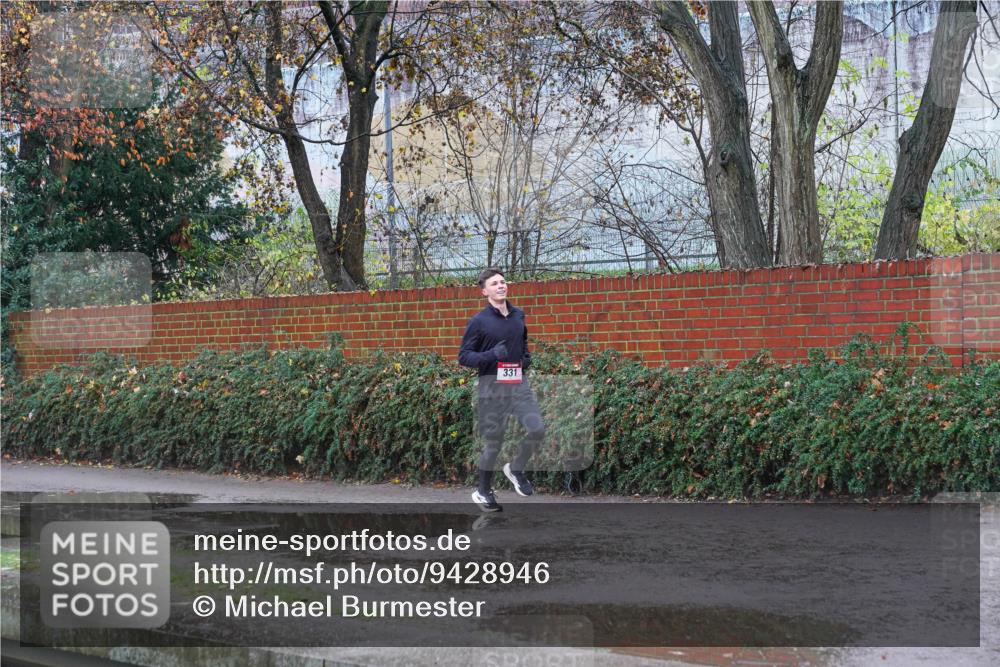 07.12.2025 - St. Pauli X-Mass-Run No. 15 Michael Burmester http://msf.ph/oto/9428946 07.12.2025 11:17:40 Laufen 331 meine-sportfotos.de