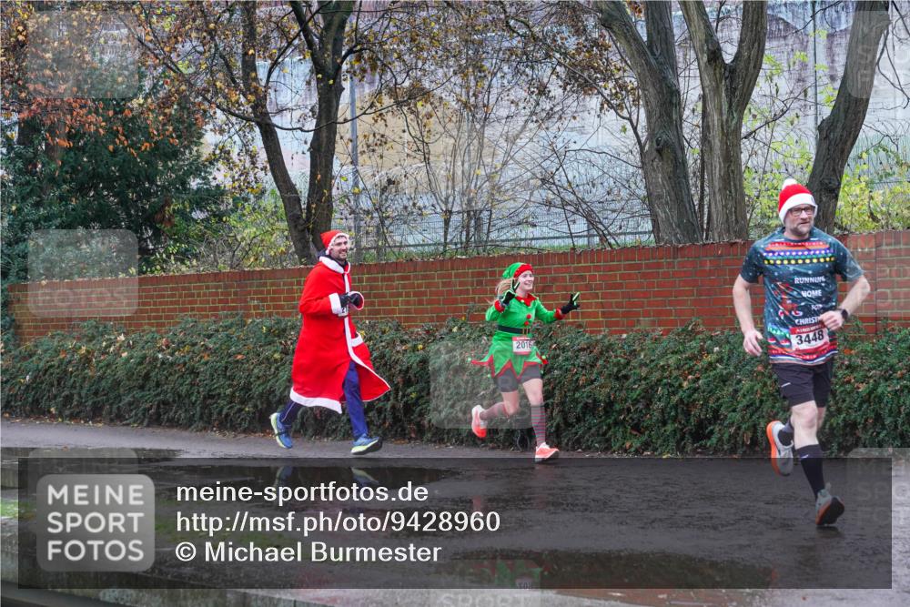 07.12.2025 - St. Pauli X-Mass-Run No. 15 Michael Burmester http://msf.ph/oto/9428960 07.12.2025 11:18:38 Laufen 2016, 3448 meine-sportfotos.de